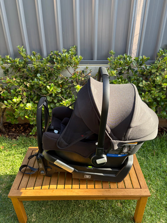 Bugaboo Turtle by Nuna ISOFix capsule