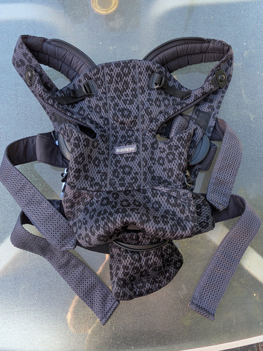 BabyBjörn Move Carrier