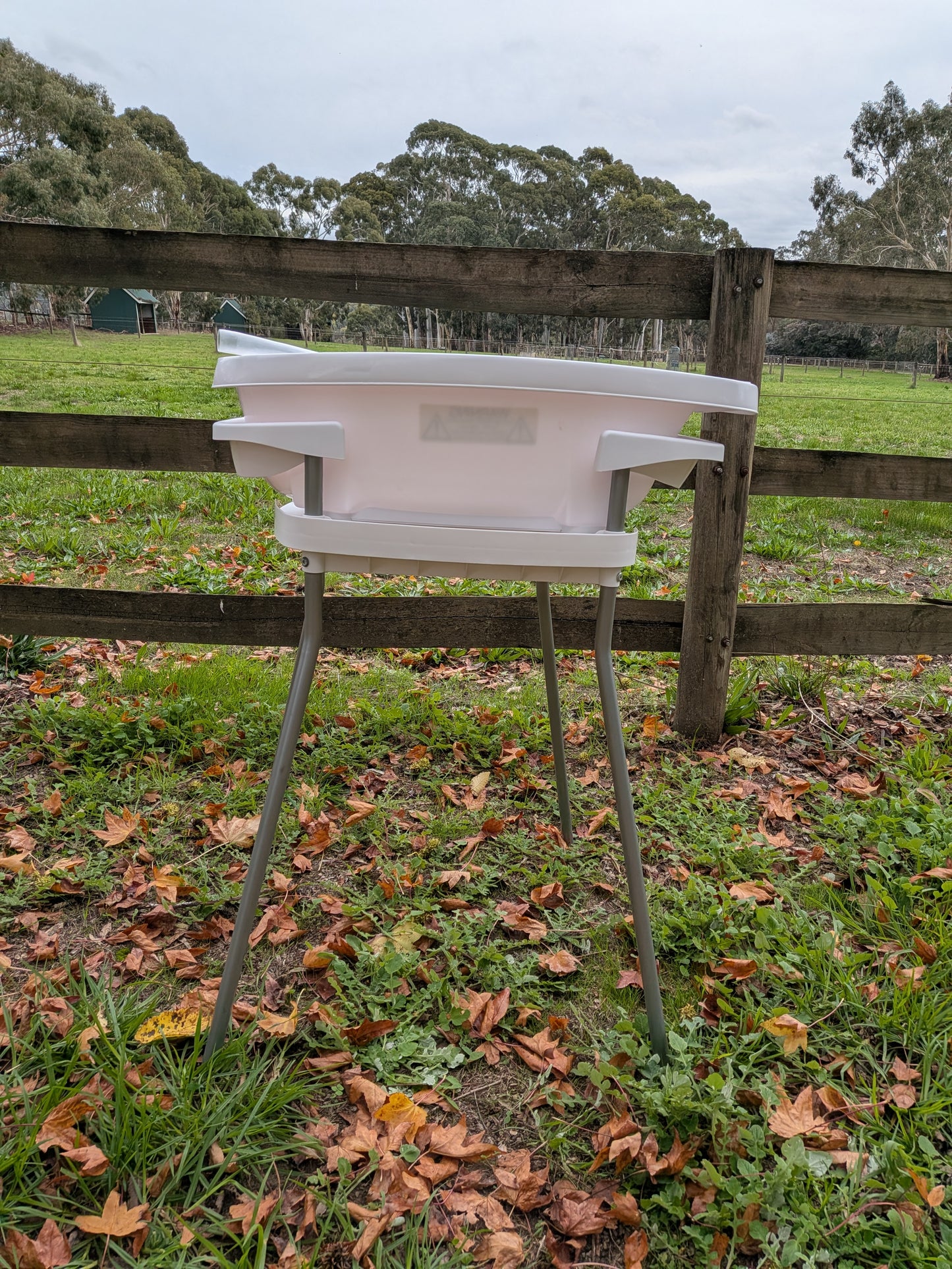 Aquascale Baby Bath + Stand