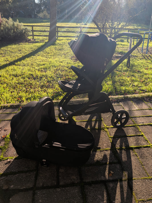Redsbaby ONIX Pram