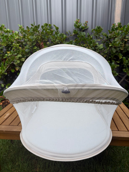Ergo Pouch Portable Bassinet