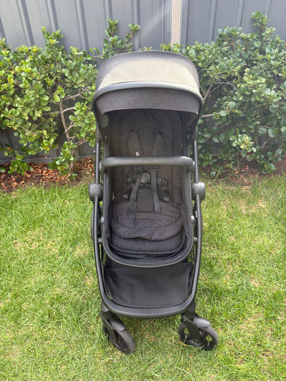 Britax One2 Pram