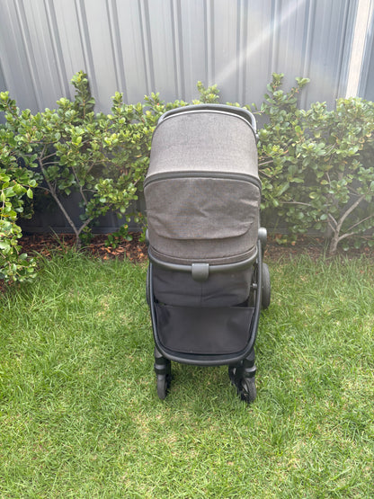Britax One2 Pram