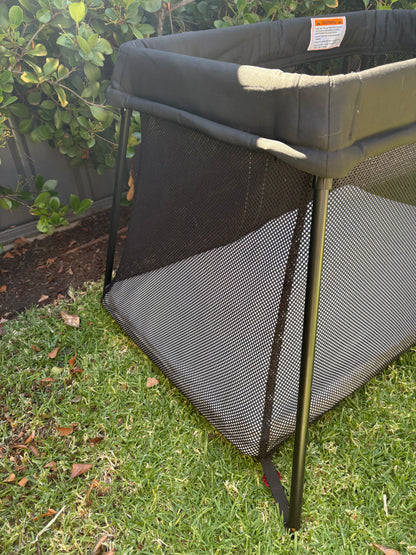 BabyBjörn Travel Cot