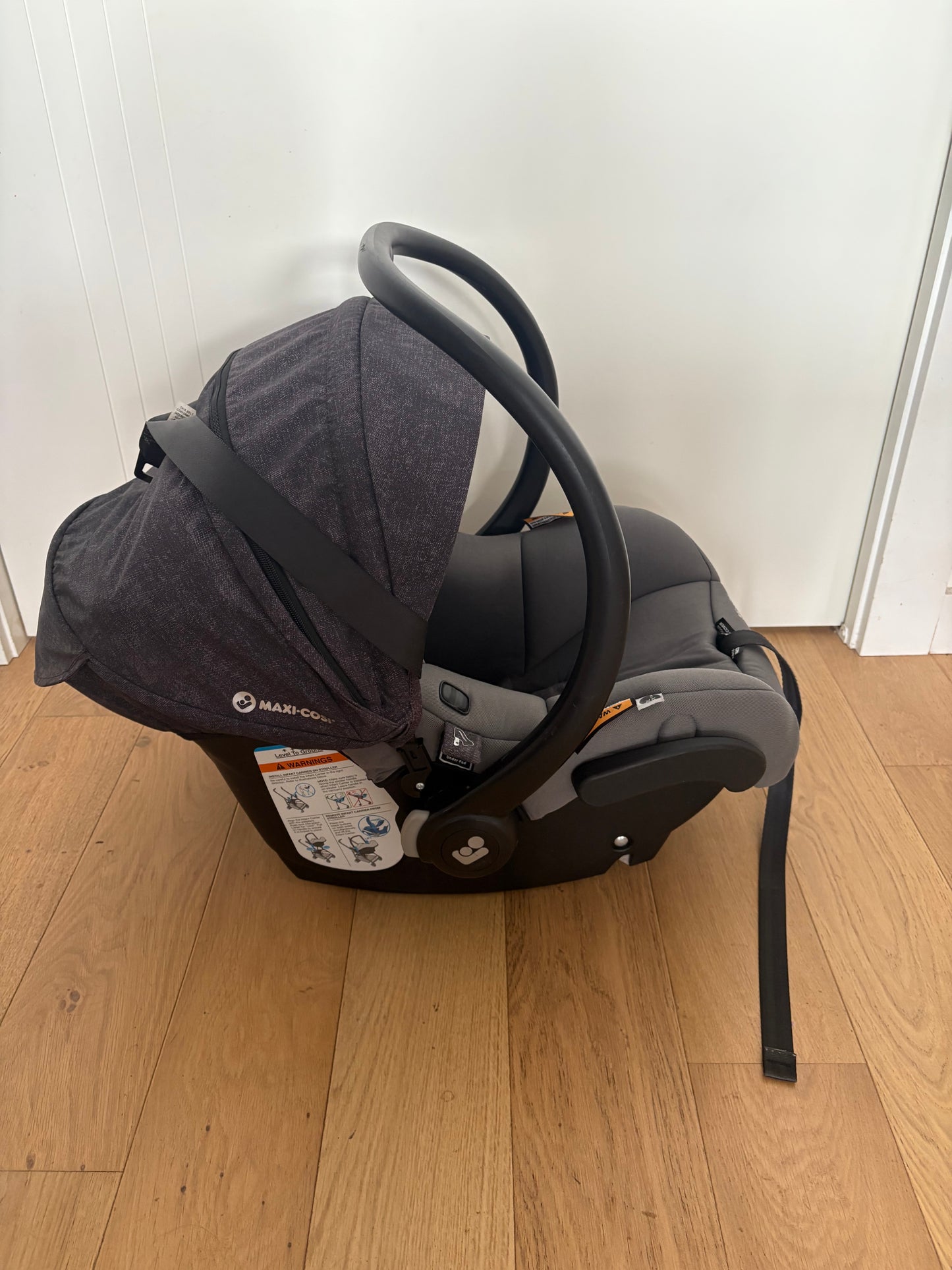 Maxi Cosi Mico Plus ISOFIX Baby Capsule