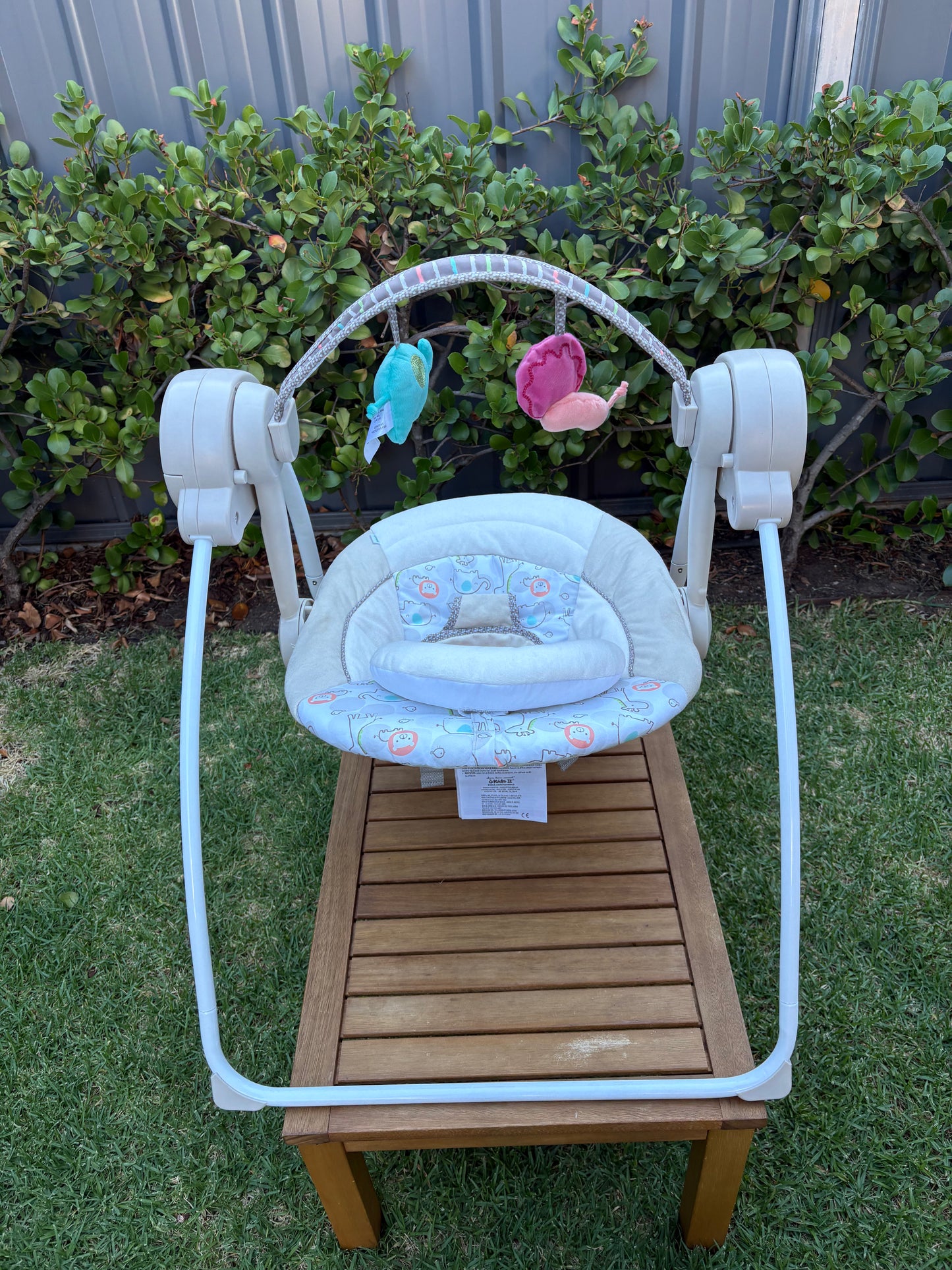 Bright Starts Ingenuity Baby Swing