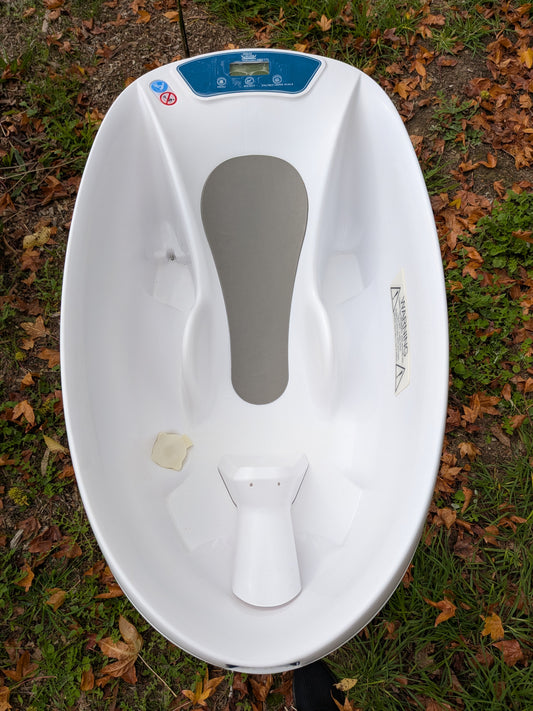 Aquascale Baby Bath + Stand