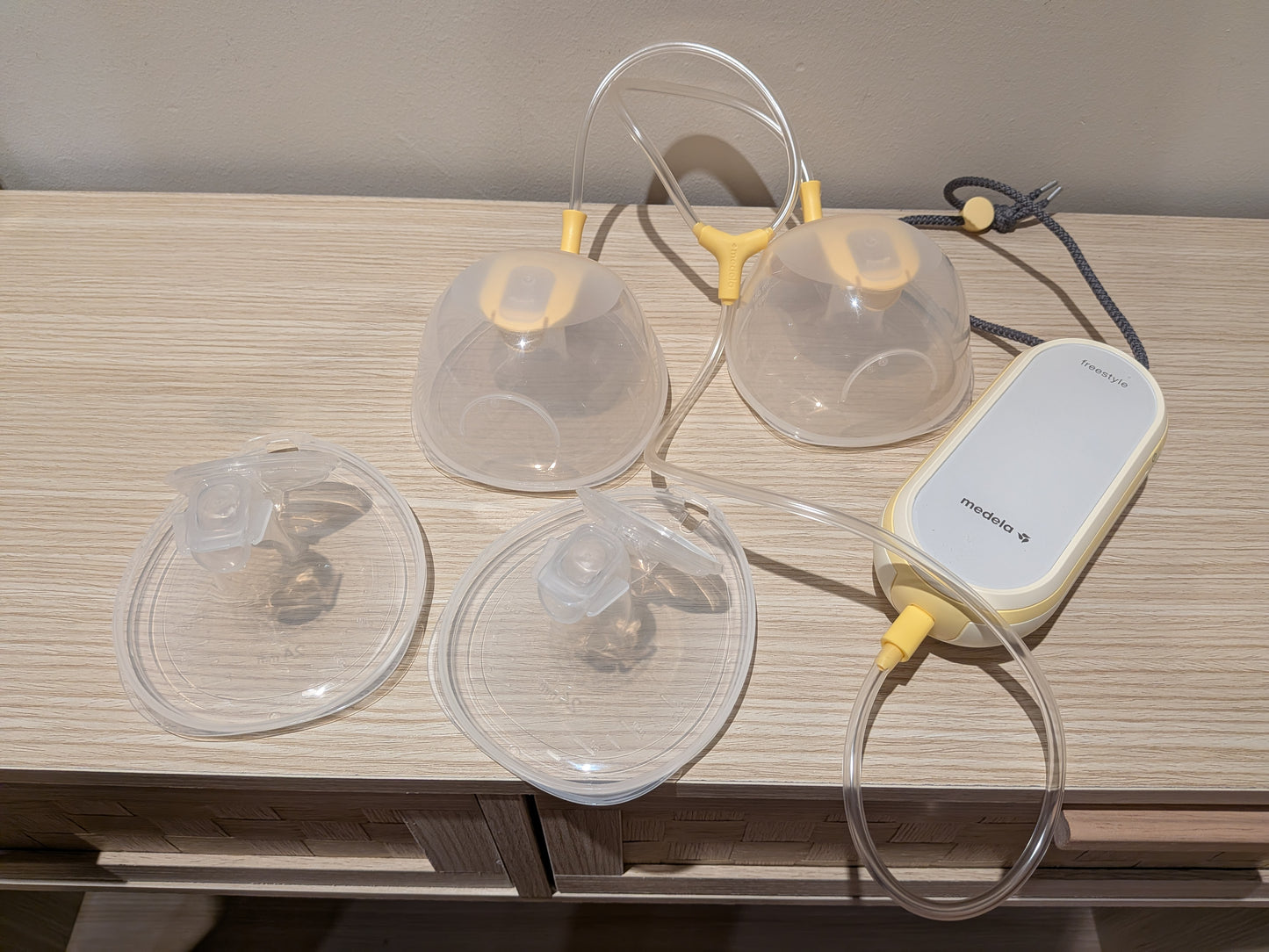 Medela Freestyle hands-free breast pump
