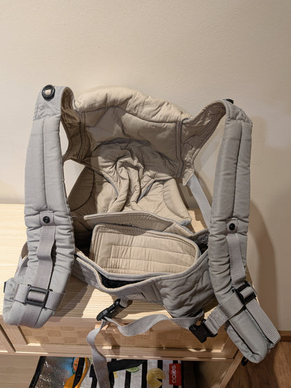 Ergobaby 360 Four Position Carrier + Infant Insert