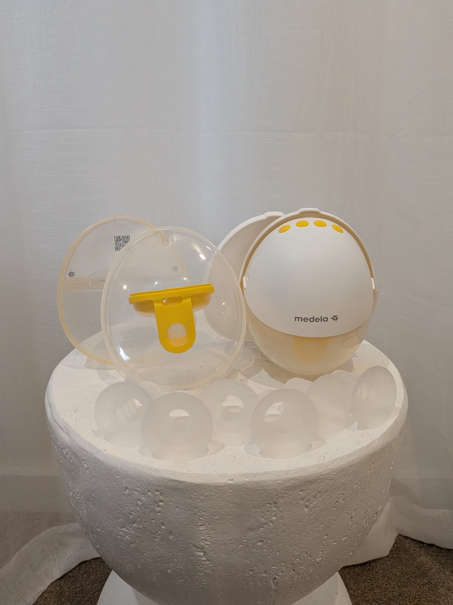 Medela Motion InBra Double Electric Breast Pump