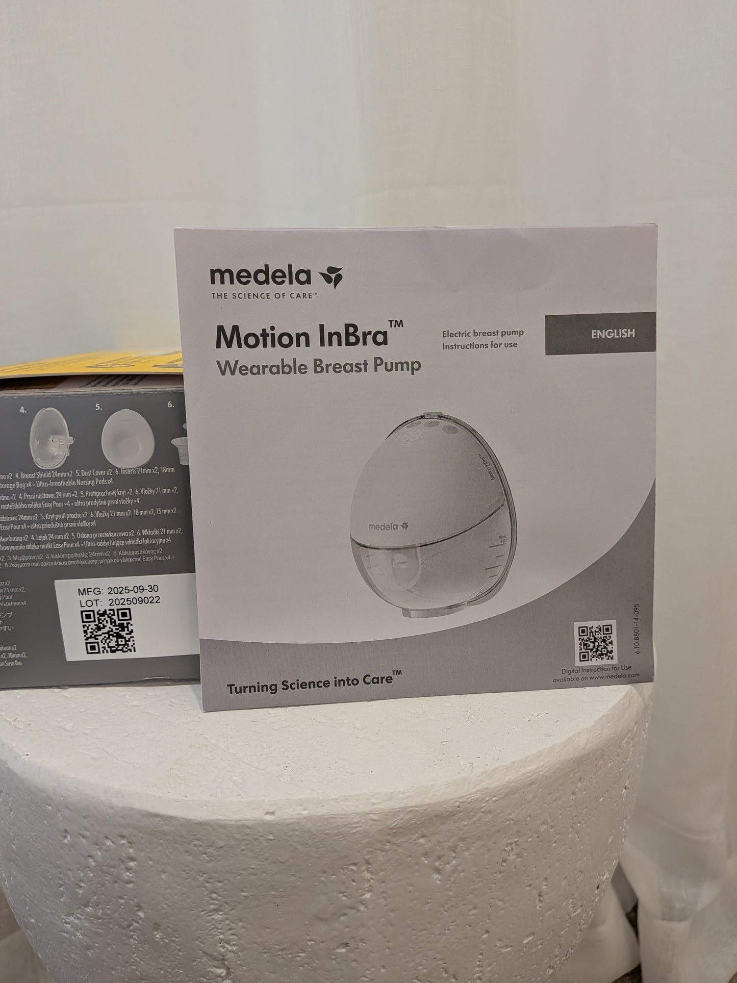 Medela Motion InBra Double Electric Breast Pump