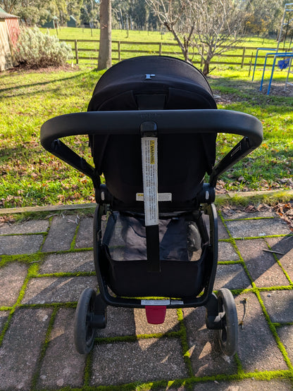 Redsbaby ONIX Pram