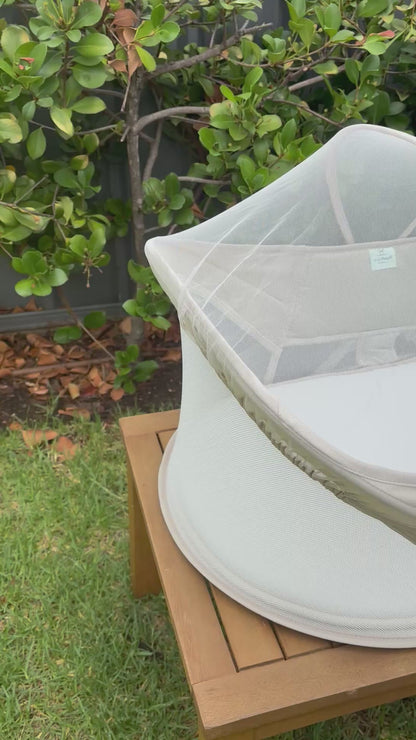 Ergo Pouch Portable Bassinet