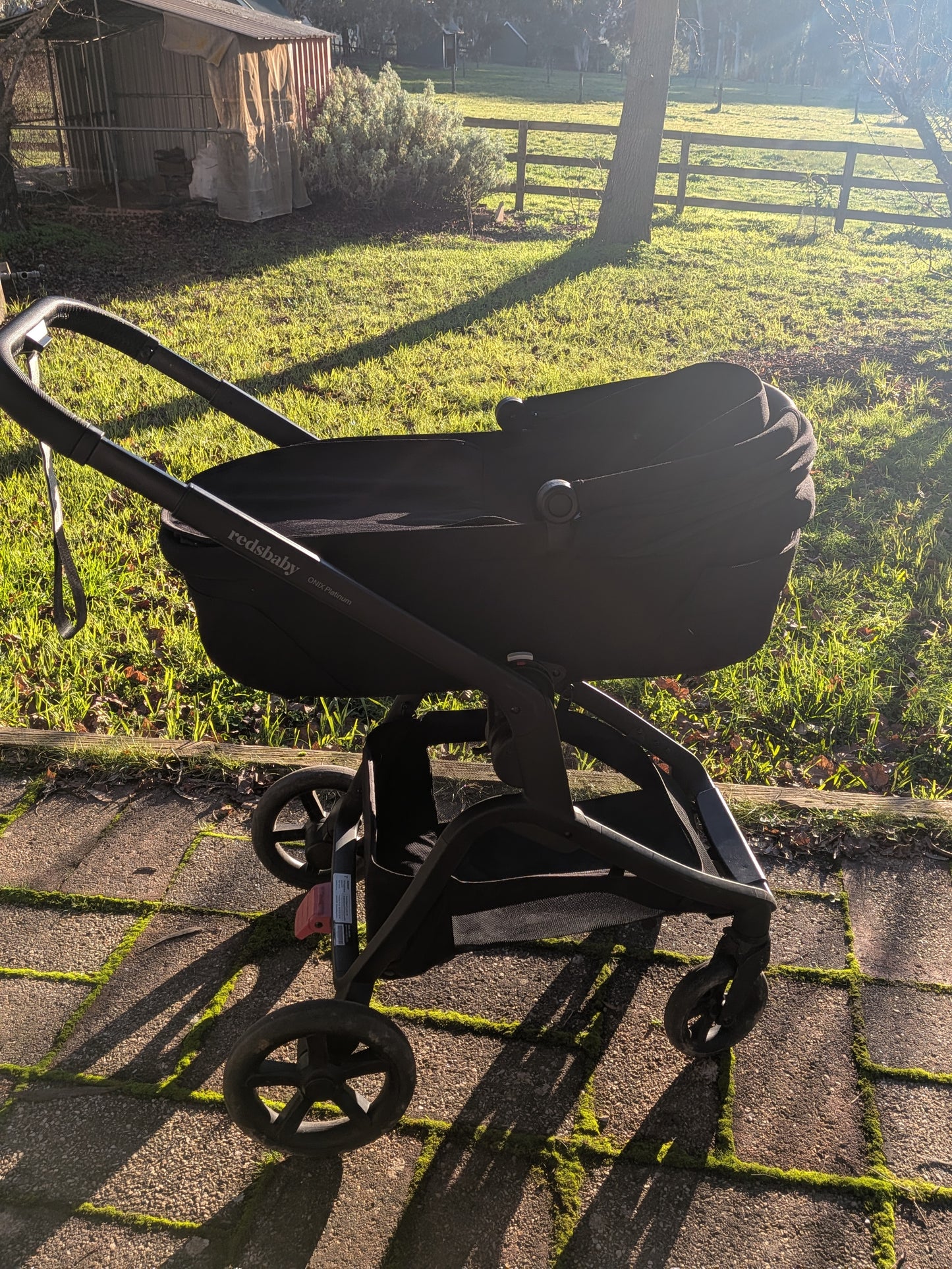 Redsbaby ONIX Pram