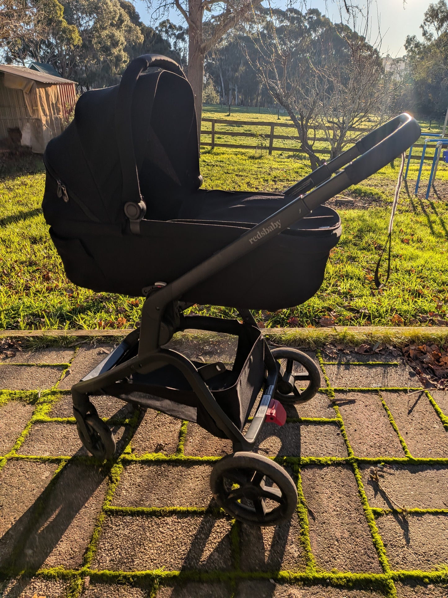Redsbaby ONIX Pram