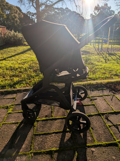 Redsbaby ONIX Pram