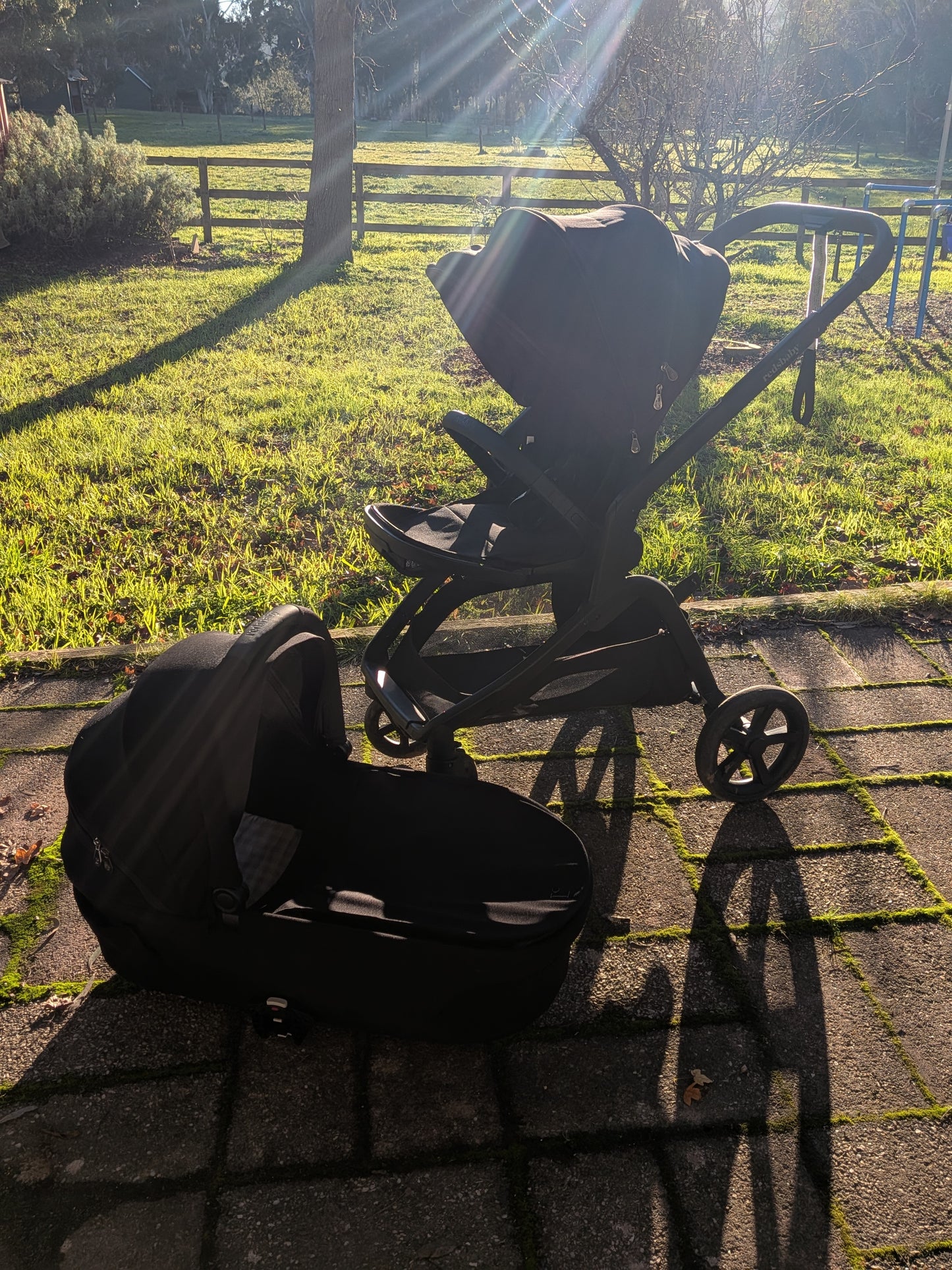 Redsbaby ONIX Pram